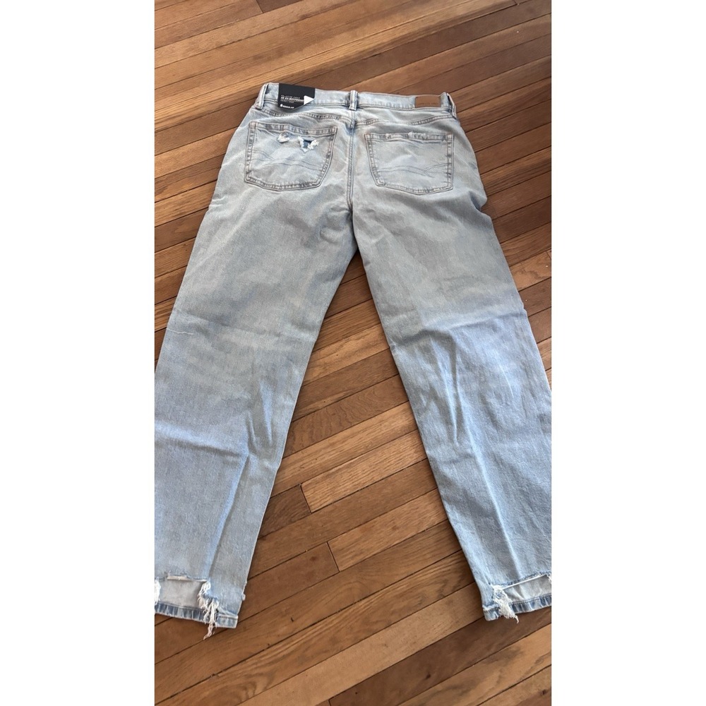 American Eagle Strigid  Boyfriend Jeans Sz 8 Reg New With Tags NWT Light Wash - Picture 4 of 5